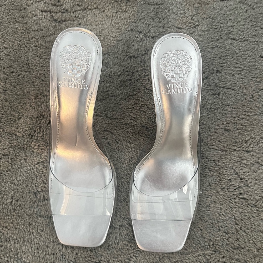 Brand new Vince Camuto silver heel